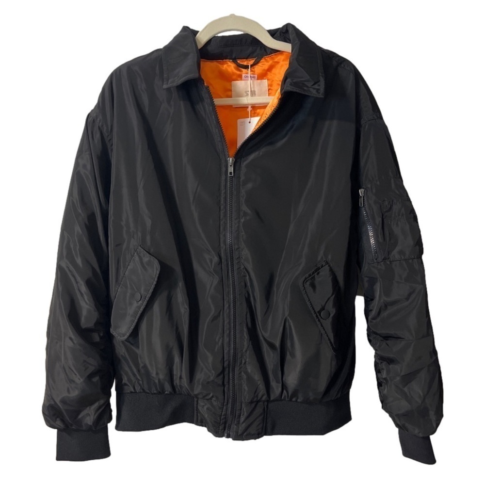 ⭐️ NWT- STR Puffy black zip-up jacket- size small